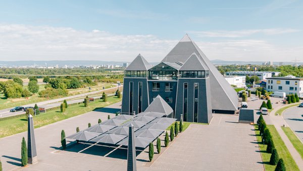 Hochzeitslocation Pyramide Mainz