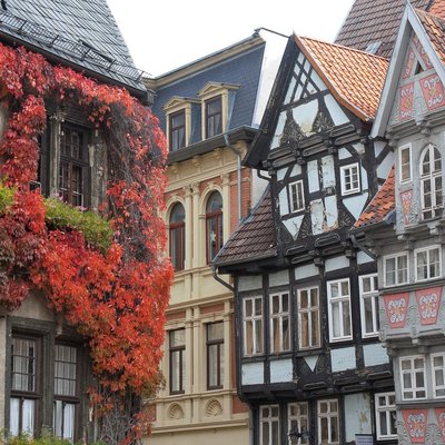 Historische Fachwerkbauten in Quedlinburg als romantische Kulisse für eine Hochzeit in Sachsen-Anhalt