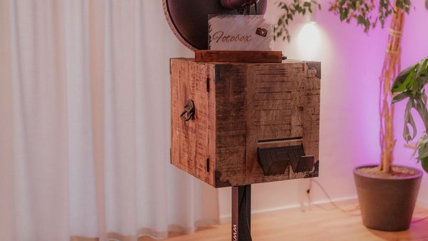 Fotobox für Hochzeiten im Reitpark Mergenthau in Kissing