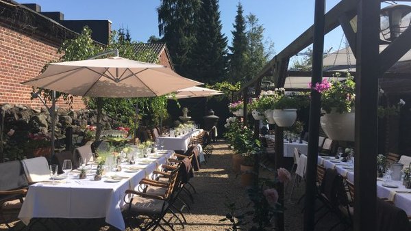 Hochzeitslocation Weinhof Voosen Restaurant & Weinbar